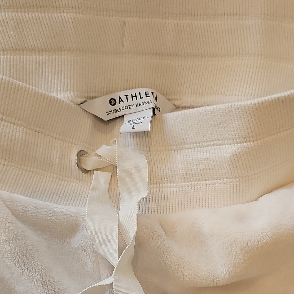 ATHELTA Cozy Cream Lounge Set - Picture 2 of 9